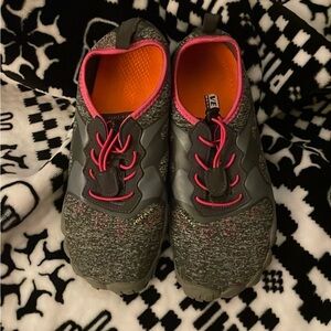 Hiitave Running Shoes Sneakers Barefoot Soft Run Gray Pink Unisex-W-8.5/M-7